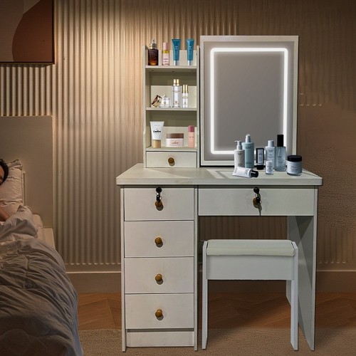 Dressing table with - dressing,
